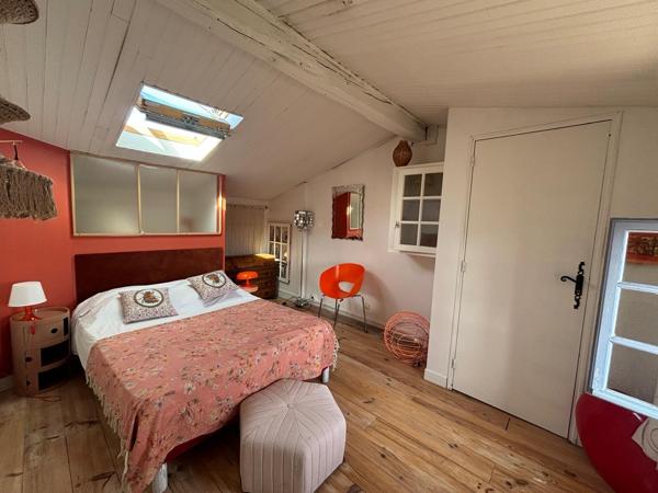 Maison
         3 pièces
        - 85 m² Exclusivité 229 000 € *