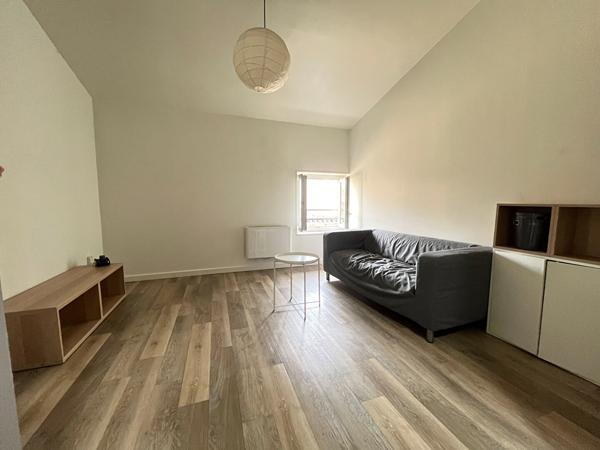 Location
                Appartement40,8 m² - 1 Pièce -
                    MONTAUBAN (82000)