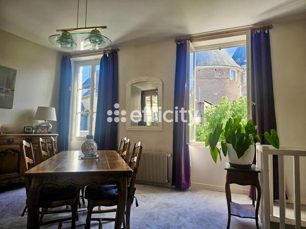 Maison 10 pièces - 304 m²