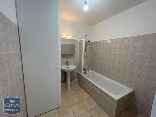 Appartement à louer 3 pièces 69.3m² Aix-les-Bains (73100)