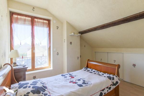 Maison à vendre 319 000 € Les Mureaux 9 p 135 m² DPE E