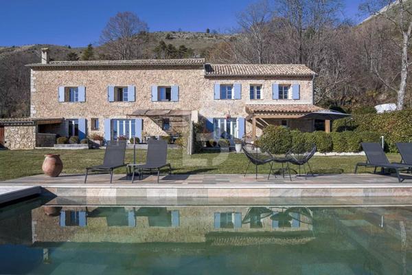 Magnifique bergerie rénovée vue panoramique mer et collines