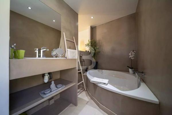 Magnifique bergerie rénovée vue panoramique mer et collines