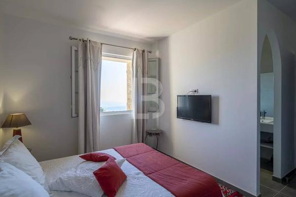 Magnifique bergerie rénovée vue panoramique mer et collines