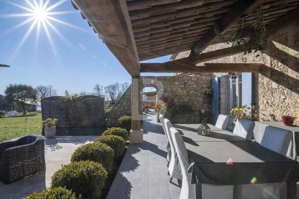 Magnifique bergerie rénovée vue panoramique mer et collines