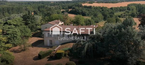 Domaine d'exception arboré et clos avec 2 habitations sans vis-à-vis à 1 km de Ruffec