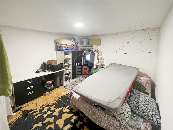 Local commercial 70 m2 + annexe 41 m2 - Opportunité Marseille 8eme