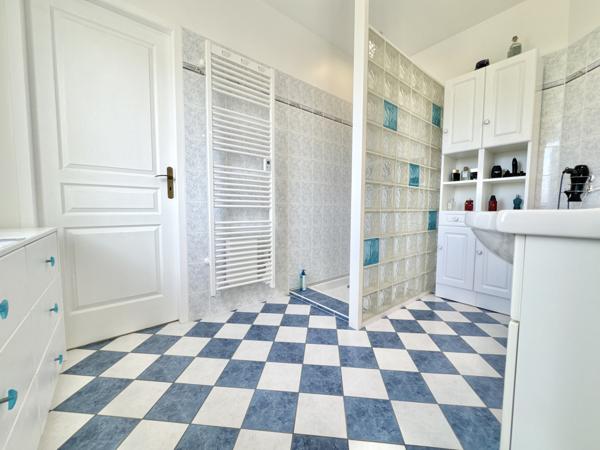 Maison contemporaine tout confort, avec vue Saint-Sylvestre-sur-Lot (47140)