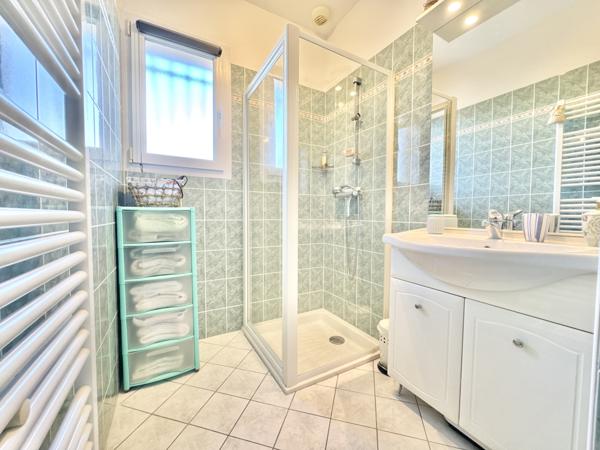 Maison contemporaine tout confort, avec vue Saint-Sylvestre-sur-Lot (47140)