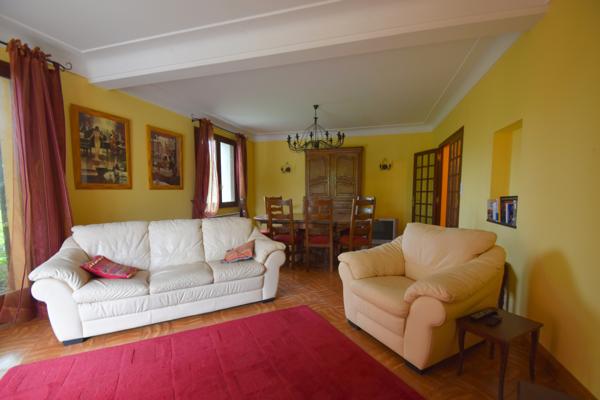 Montauban (82000) MAISON T9 250 m² 6800 m² de terrain