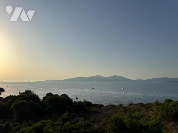 À VENDRE : PIETROCELLA - ROOFTOP EXCEPTIONNEL AVEC VUE SUR LES ÎLES SANGUINAIRES

Découvrez c...