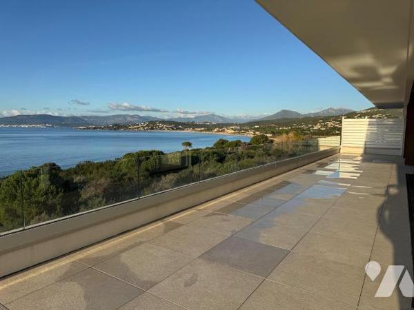 À VENDRE : PIETROCELLA - ROOFTOP EXCEPTIONNEL AVEC VUE SUR LES ÎLES SANGUINAIRES

Découvrez c...
