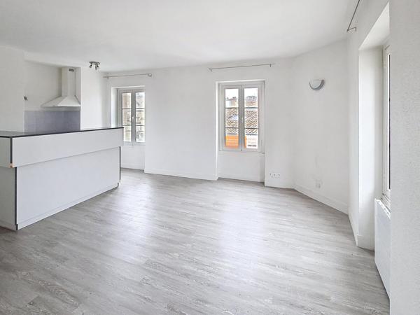 Appartement lumineux et bien situé au cœur de Saint-Pierre
