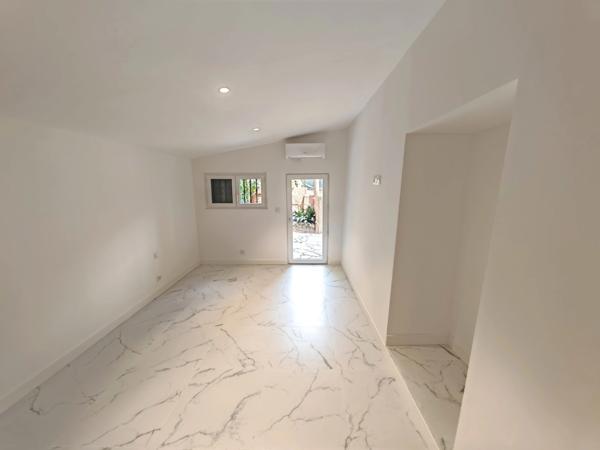 Dpt Alpes Maritimes (06), à vendre EZE appartement de 50 m² vue mer avec extérieurs