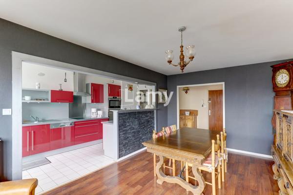 Appartement t4 + balcon et parking