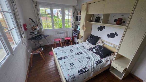 Beau PLAIN-PIED Individuel de 135 m2 à rafraîchir