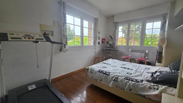 Beau PLAIN-PIED Individuel de 135 m2 à rafraîchir