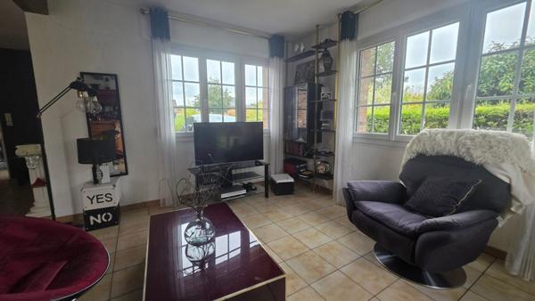 Beau PLAIN-PIED Individuel de 135 m2 à rafraîchir