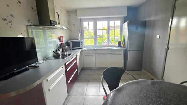 Beau PLAIN-PIED Individuel de 135 m2 à rafraîchir