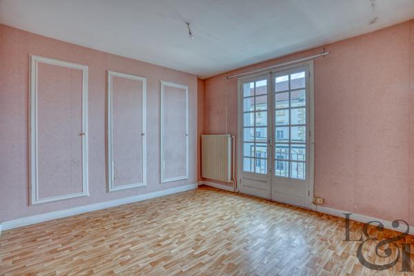Maison de ville avec terrasse à Sainte-Livrade-sur-Lot
