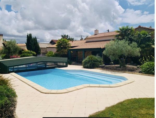 PROPRIETE EXCEPTIONNELLE 479M² !!