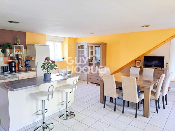 MAISON À VENDRE DE 5 PIÈCES DE 153,00 M²