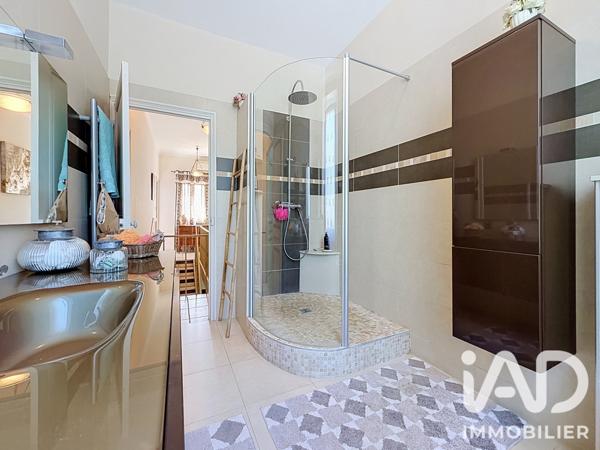 Maison à vendre 7 pièces 150,14 m² Miramas