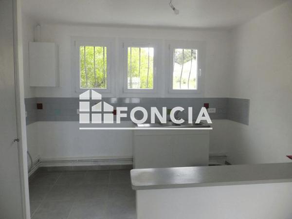 Location Appartement 4 pièces 75.88 m² - 155 RUE HENRI IMBERT La Seyne Sur Mer 83500