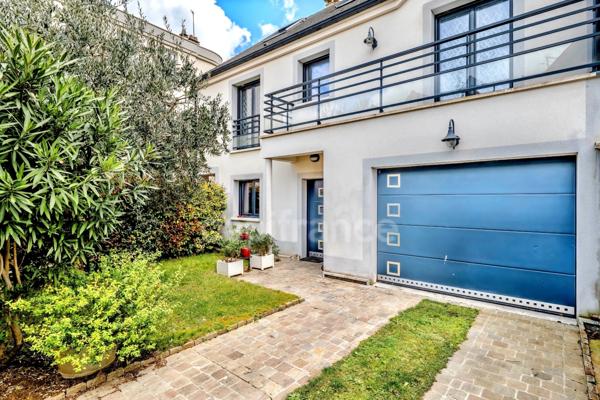 Maison à vendre P8 FONTENAY SOUS BOIS (94) au cœur des Rigollots, en limite de VINCENNES, 215 m² avec jardin arboré, terrasse et balcon