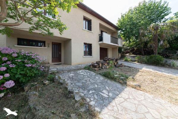 Maison à vendre |  Puy-l'Évêque |  6 pièces | 148 m²