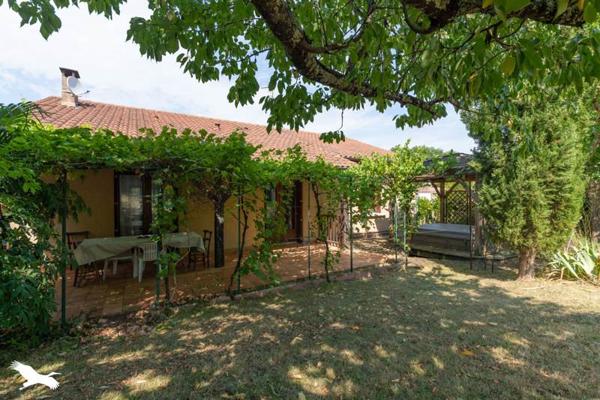 Maison à vendre |  Puy-l'Évêque |  6 pièces | 148 m²