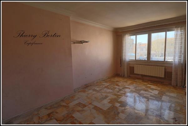 Appartement à vendre 4 pièces SAINT RAPHAEL (83)