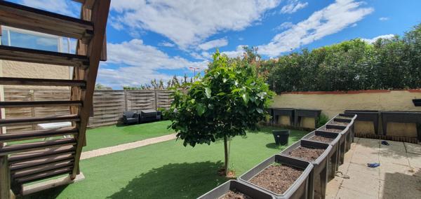 Maison individuelle en très bon état avec T1 et parking camping-car