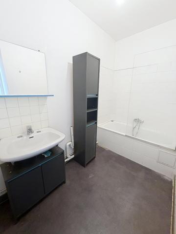 RÉSIDENCE PIERREFITTE – Appartement F3 de 55.05 m² AU DERNIER ÉTAGE – CALME ET VERDURE
