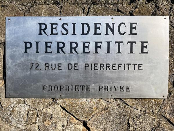 RÉSIDENCE PIERREFITTE – Appartement F3 de 55.05 m² AU DERNIER ÉTAGE – CALME ET VERDURE