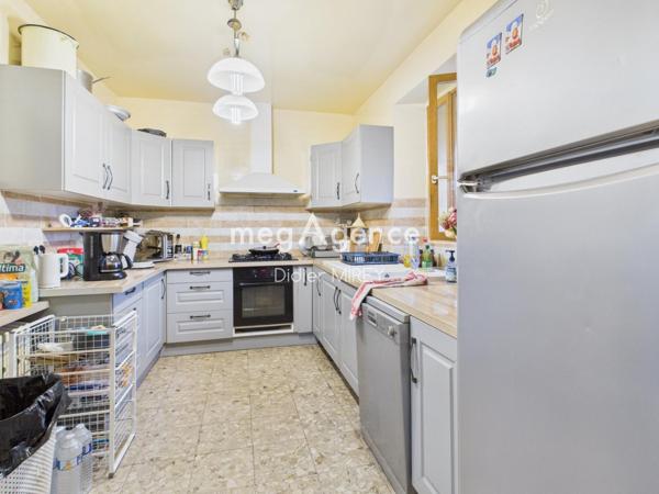 Maison à BERULLE, 10160 - 8 pièces 219m²