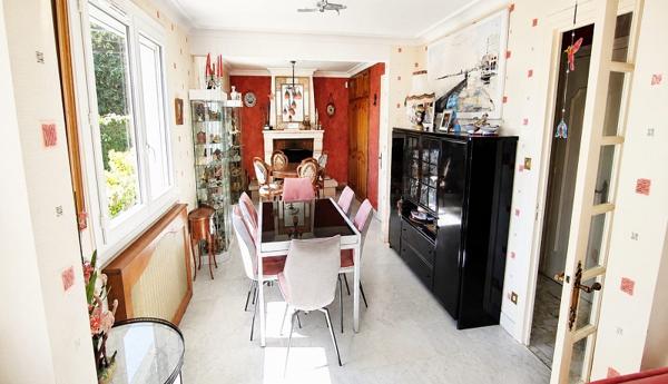 Maison
         6 pièces
        - 149 m² 422 000 € *