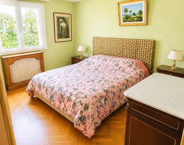 Maison
         6 pièces
        - 149 m² 422 000 € *