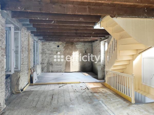 Maison
         8 pièces
        - 230 m² Exclusivité