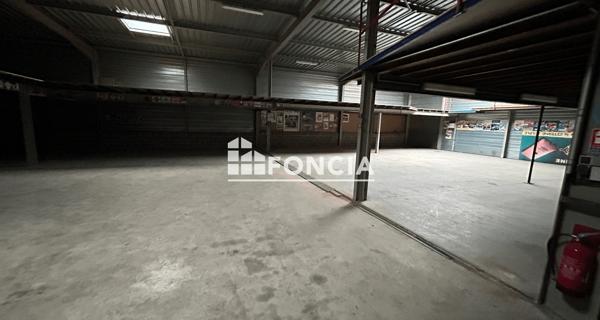 Location Local commercial 1 pièce 480 m² - Vienne 38200