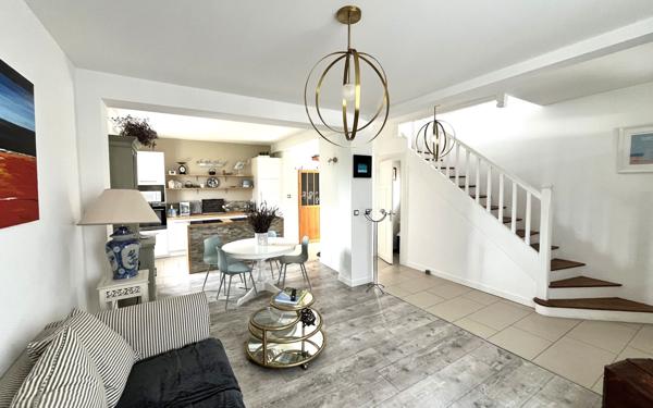 Maison à vendre    5 pièces •  Royan