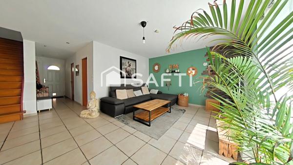 Maison familiale 4 chambres dont une suite parentale- 3 faces- garage- quartier des "Meravelles"