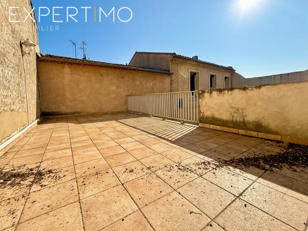 Lunel (34400) IMMEUBLE D'ENVIRON 535 m2 en R+2