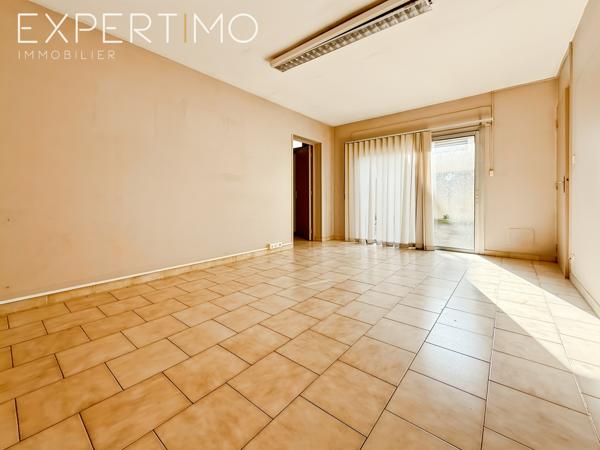 Lunel (34400) IMMEUBLE D'ENVIRON 535 m2 en R+2