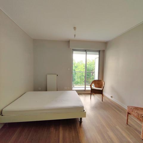 Appartement T3 Balcons Cave Parking Piscine Mérignac centre