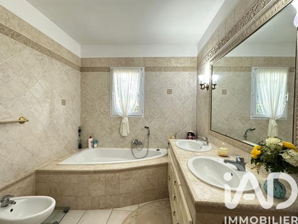 Maison à vendre 4 pièces 105 m² Montauroux