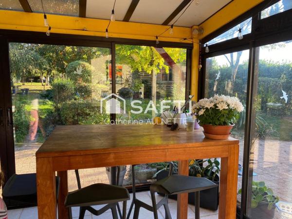 Maison lumineuse de 143m² sur grand jardin arboré