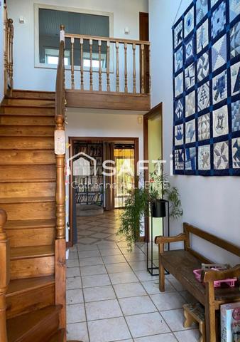 Maison lumineuse de 143m² sur grand jardin arboré