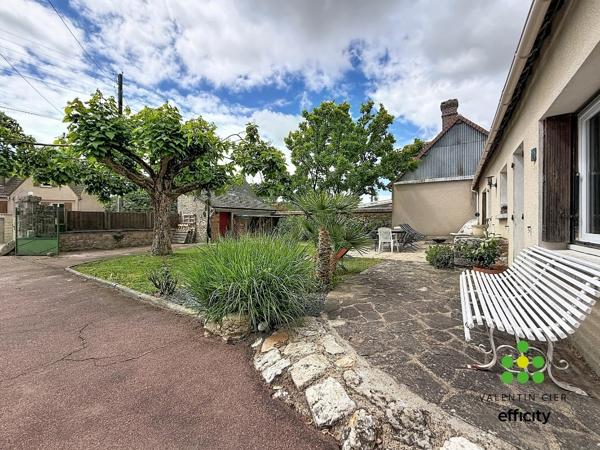 Maison
         8 pièces
        - 168 m² Exclusivité 230 000 € *