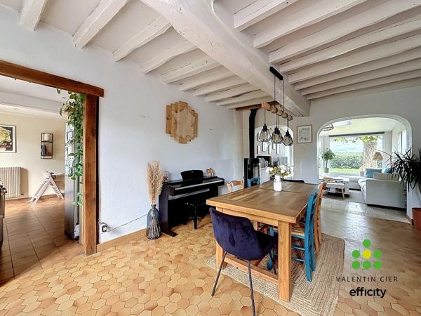 Maison
         8 pièces
        - 168 m² Exclusivité 230 000 € *